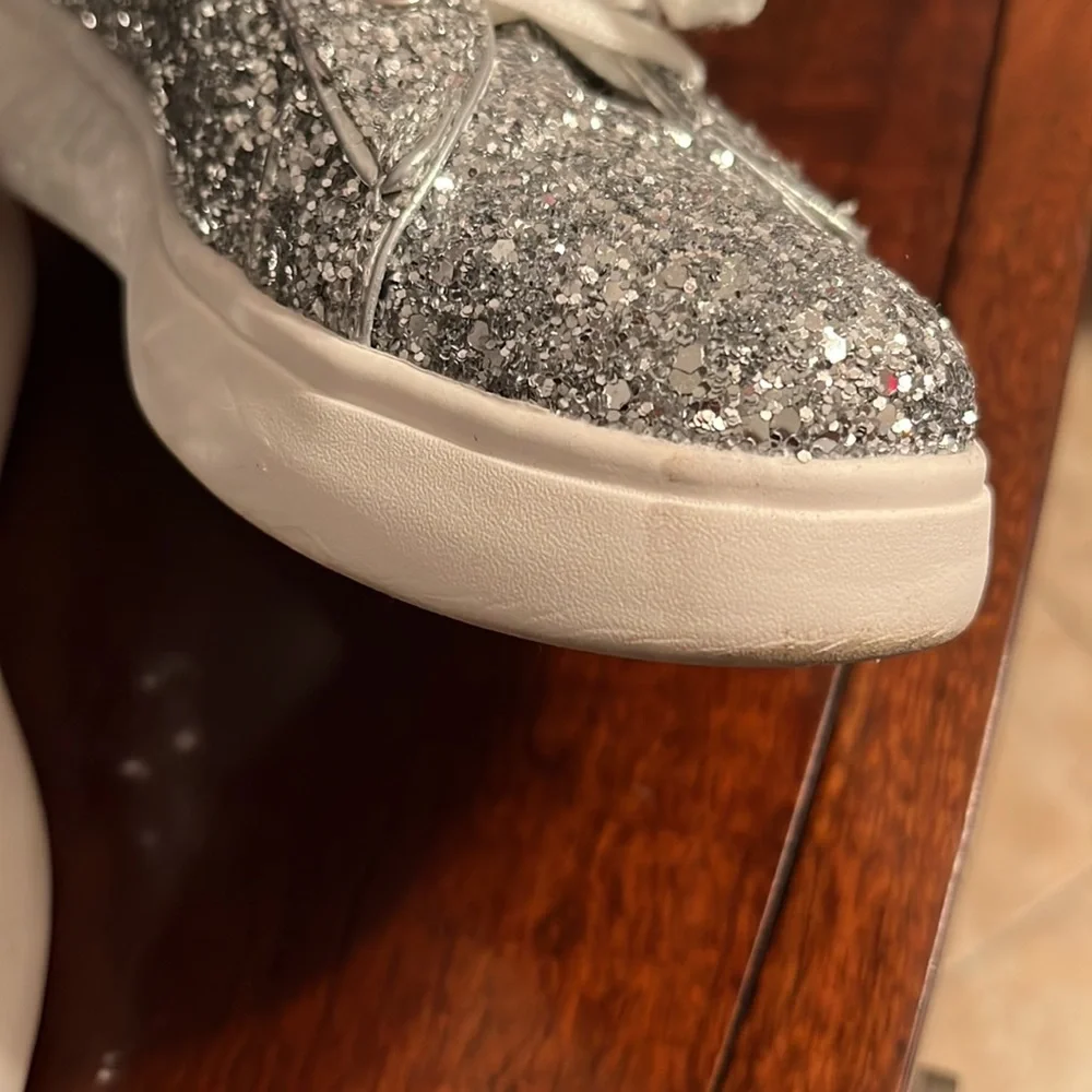 Kate Spade New York Lift Glitter Sneaker Silver Size 7